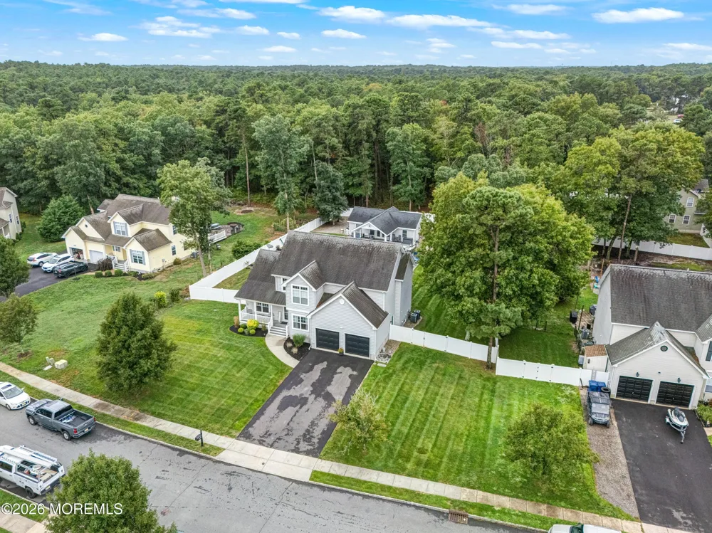 8 Edwards Court Little Egg Harbor, NJ 08087