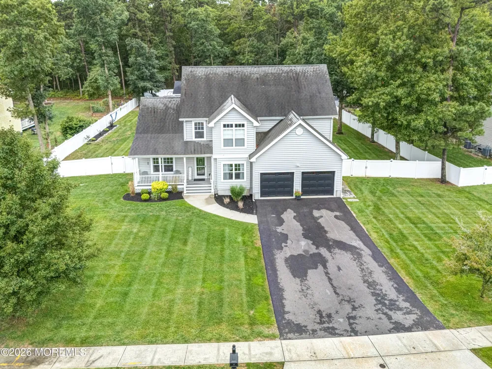 8 Edwards Court Little Egg Harbor, NJ 08087