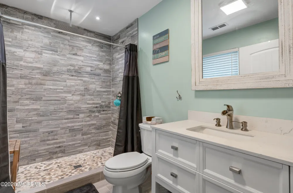 8 Edwards Court Little Egg Harbor, NJ 08087