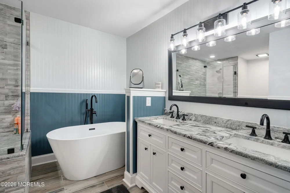 8 Edwards Court Little Egg Harbor, NJ 08087