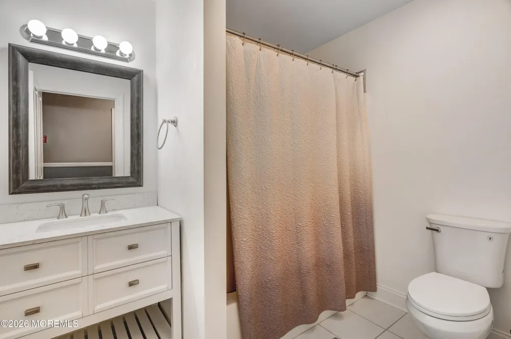8 Edwards Court Little Egg Harbor, NJ 08087