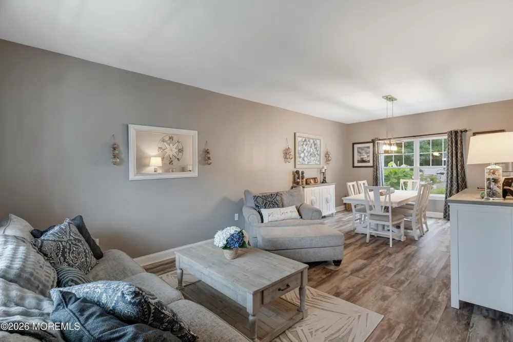 8 Edwards Court Little Egg Harbor, NJ 08087