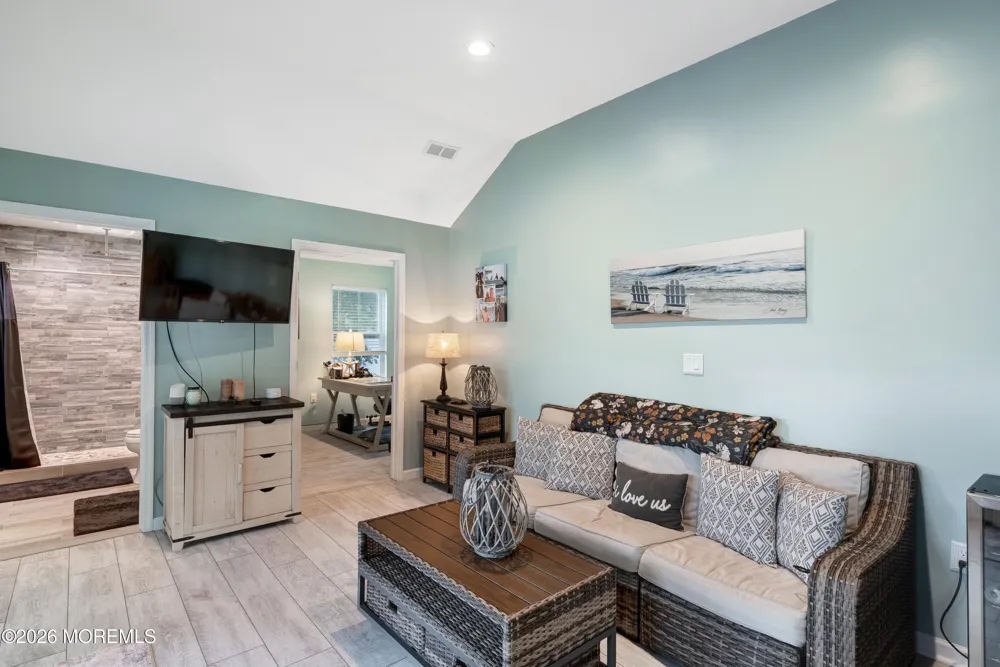 8 Edwards Court Little Egg Harbor, NJ 08087