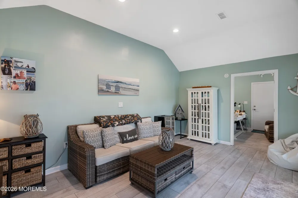 8 Edwards Court Little Egg Harbor, NJ 08087