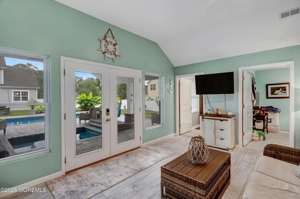 8 Edwards Court Little Egg Harbor, NJ 08087