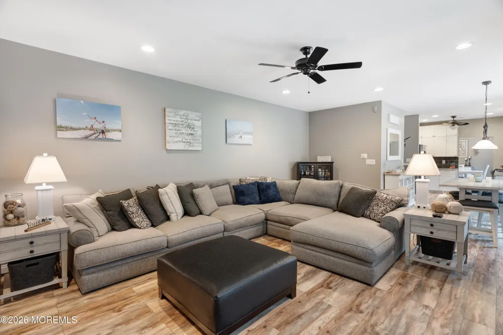 8 Edwards Court Little Egg Harbor, NJ 08087