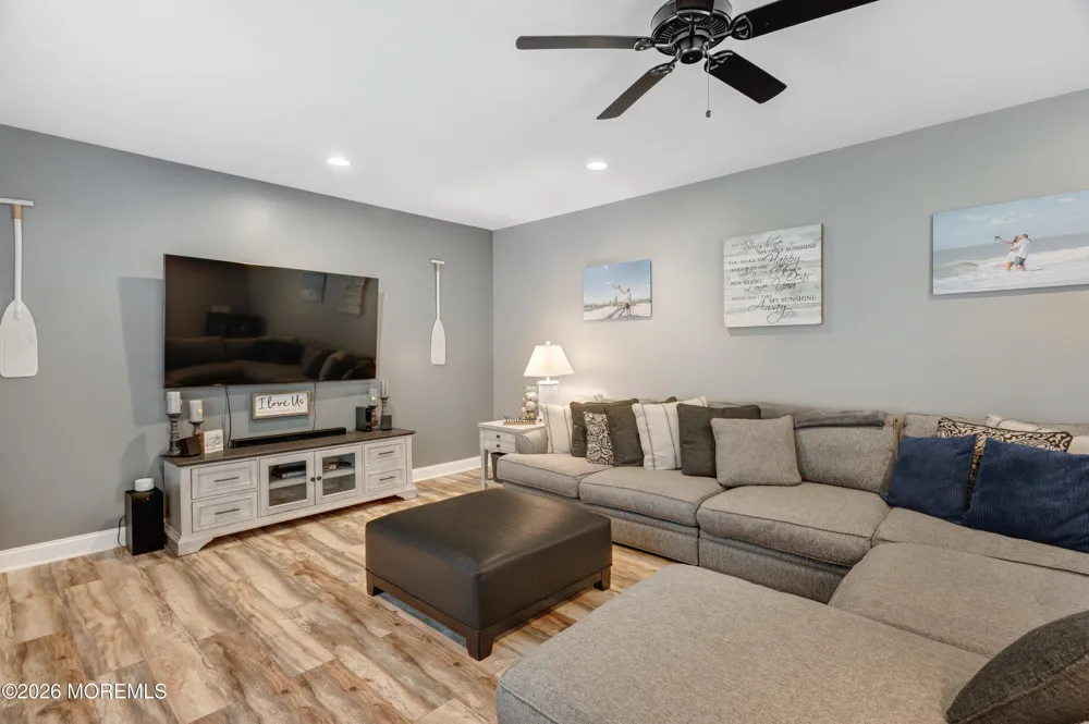 8 Edwards Court Little Egg Harbor, NJ 08087