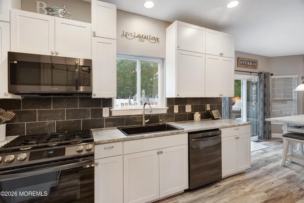 8 Edwards Court Little Egg Harbor, NJ 08087