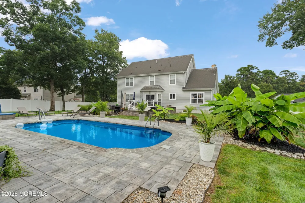 8 Edwards Court Little Egg Harbor, NJ 08087