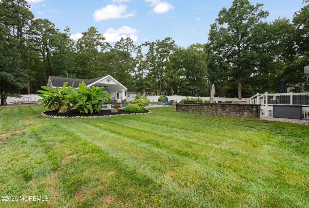8 Edwards Court Little Egg Harbor, NJ 08087