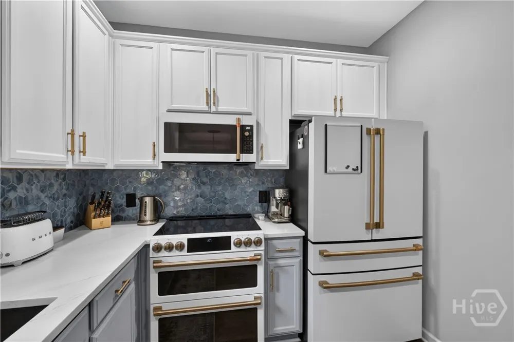212 Cypress Pointe Drive Richmond Hill, GA 31324