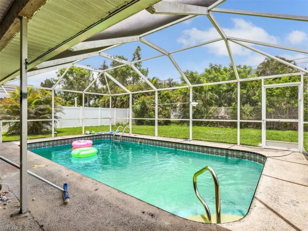 209 NE 9th Court Cape Coral, FL 33909