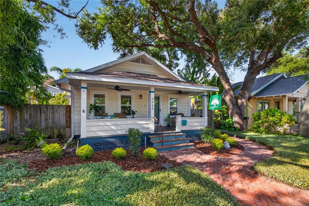 2545 2ND AVENUE St Petersburg, FL 33713