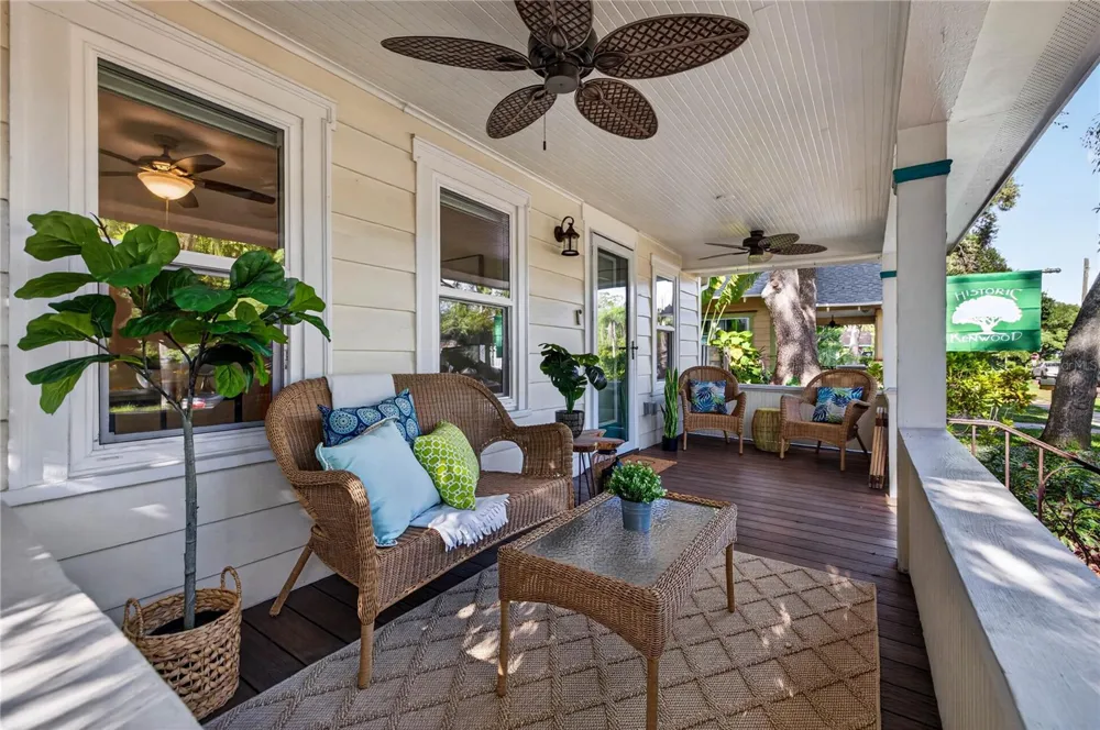 2545 2ND AVENUE St Petersburg, FL 33713