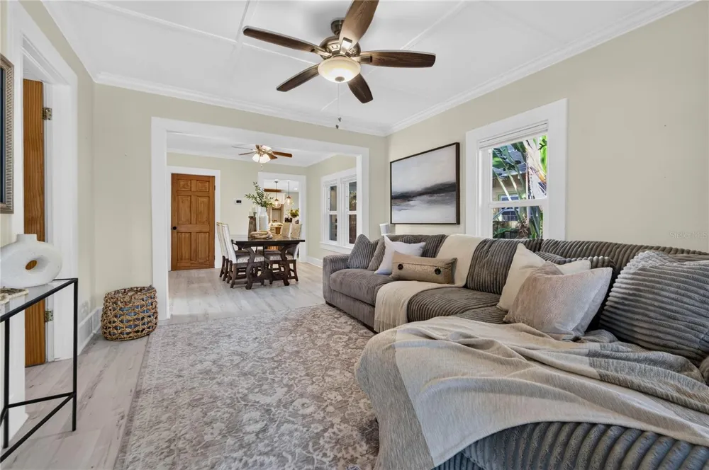 2545 2ND AVENUE St Petersburg, FL 33713