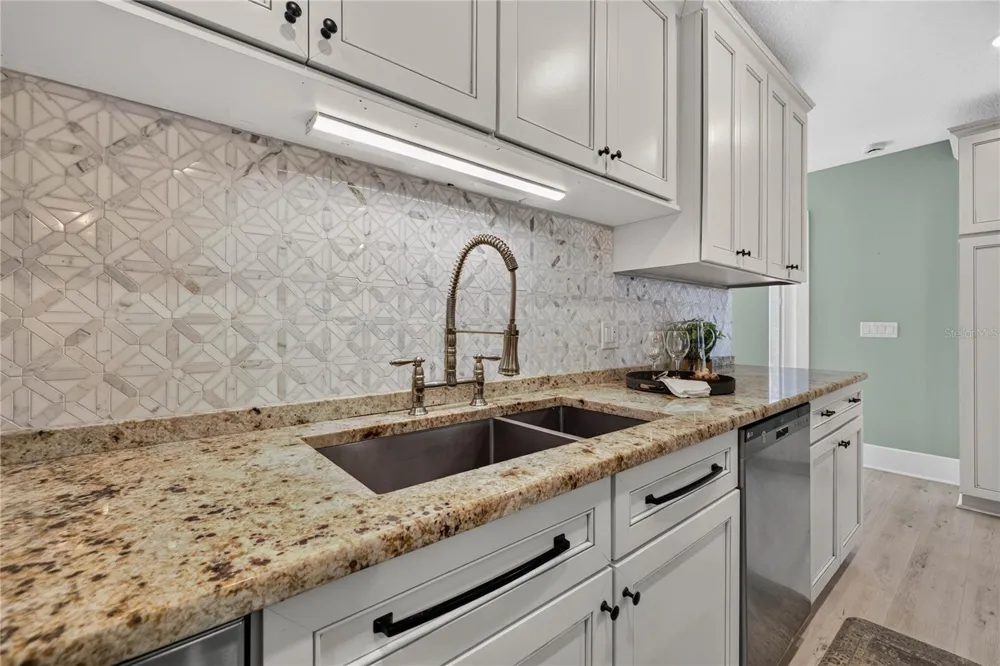 2545 2ND AVENUE St Petersburg, FL 33713