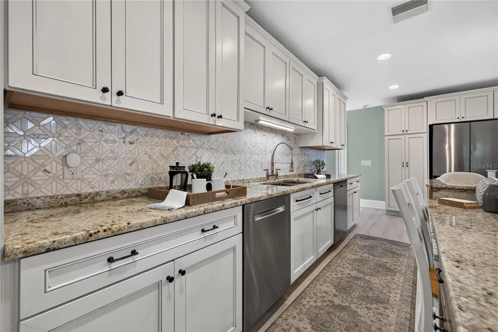 2545 2ND AVENUE St Petersburg, FL 33713