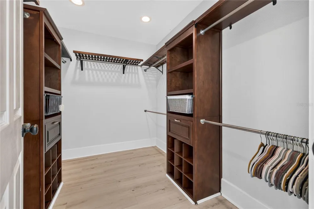 2545 2ND AVENUE St Petersburg, FL 33713