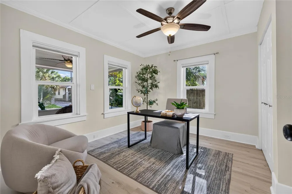 2545 2ND AVENUE St Petersburg, FL 33713