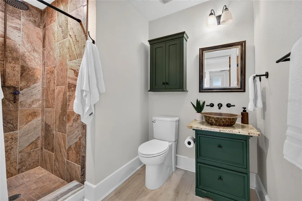 2545 2ND AVENUE St Petersburg, FL 33713