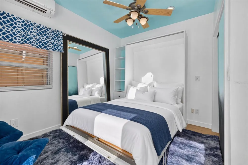 2545 2ND AVENUE St Petersburg, FL 33713