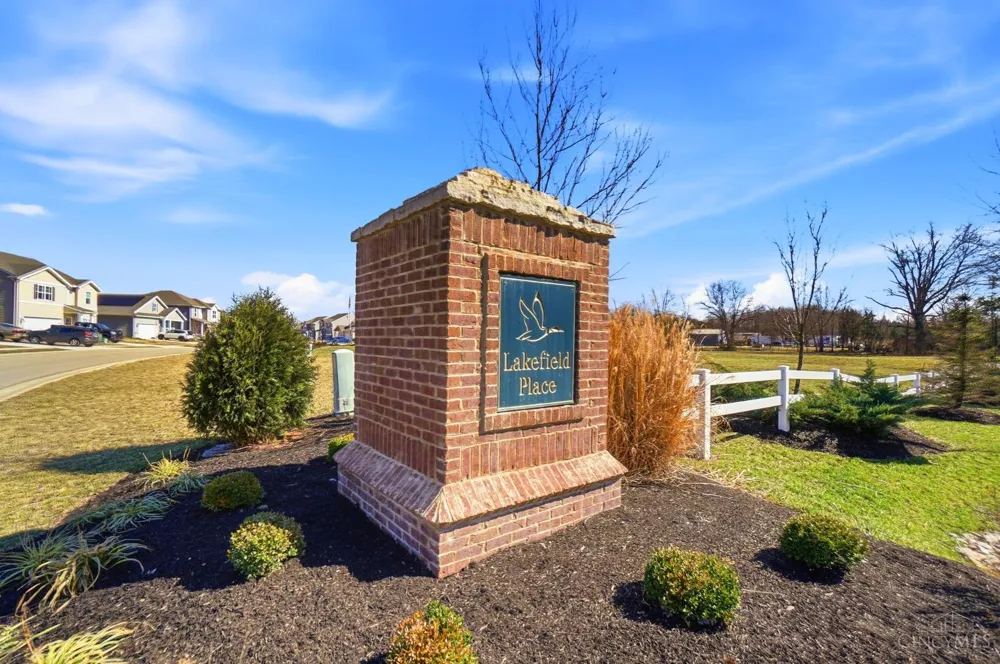 1716 Parkfield Way Goshen, OH 45122
