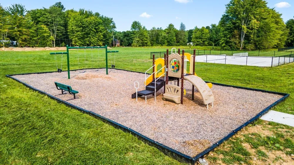 1716 Parkfield Way Goshen, OH 45122