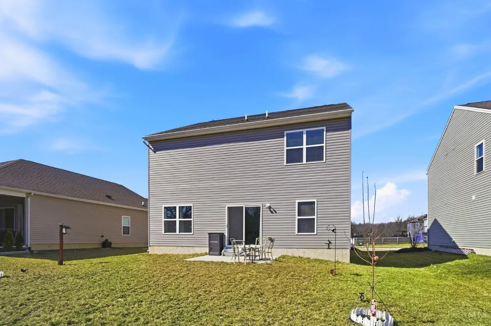 1716 Parkfield Way Goshen, OH 45122