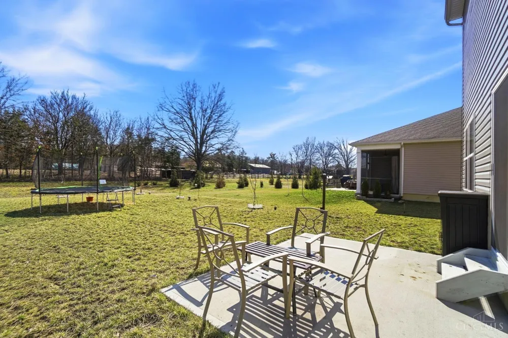 1716 Parkfield Way Goshen, OH 45122