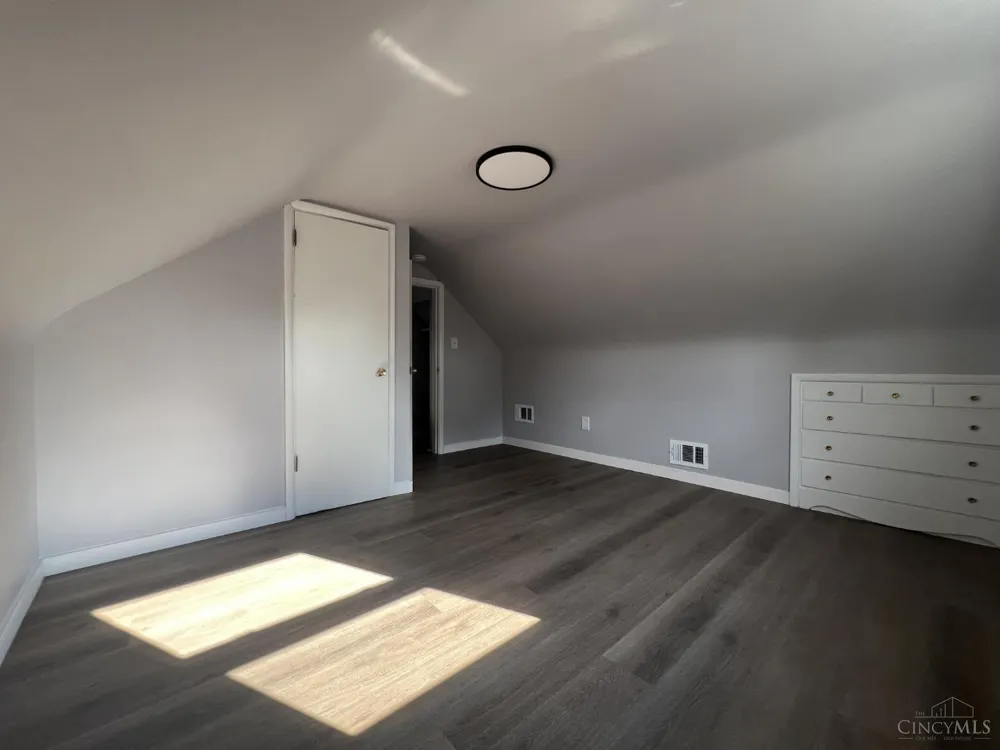 3921 Cedarwood Place Silverton, OH 45213