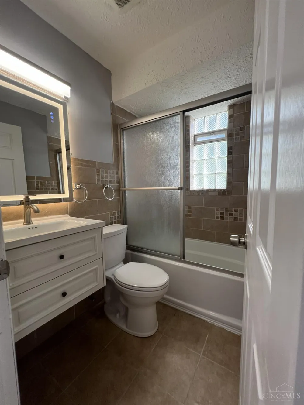 3921 Cedarwood Place Silverton, OH 45213