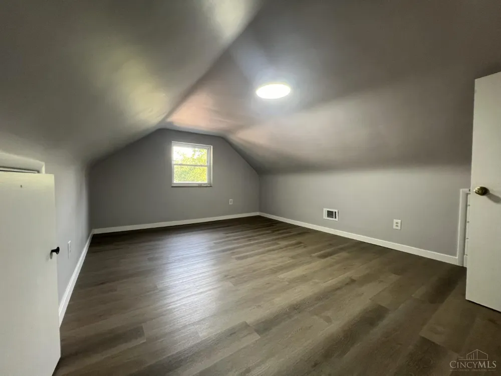 3921 Cedarwood Place Silverton, OH 45213