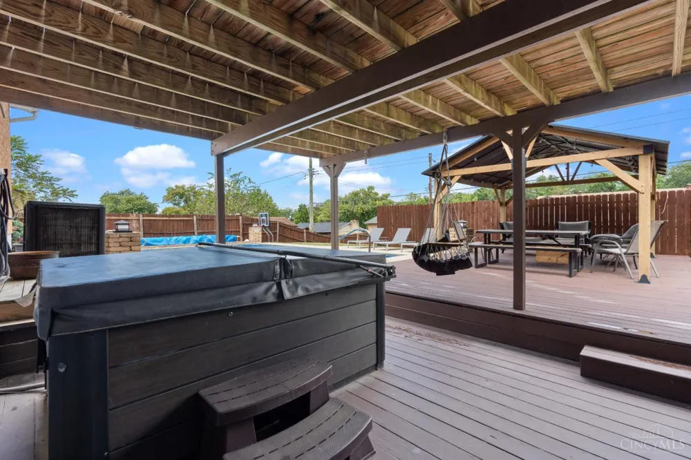 345 Harpwood Drive Franklin, OH 45005