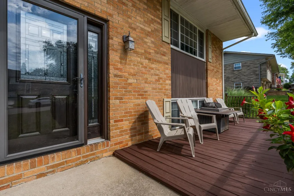345 Harpwood Drive Franklin, OH 45005