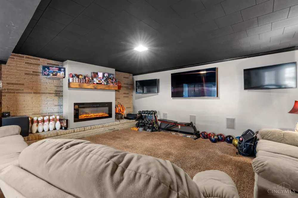 345 Harpwood Drive Franklin, OH 45005