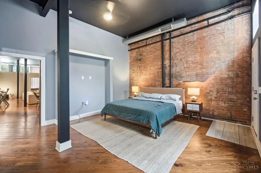 1215 Central Avenue Cincinnati, OH 45214