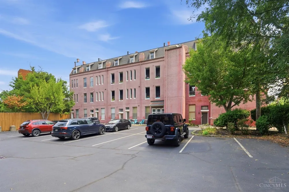1215 Central Avenue Cincinnati, OH 45214