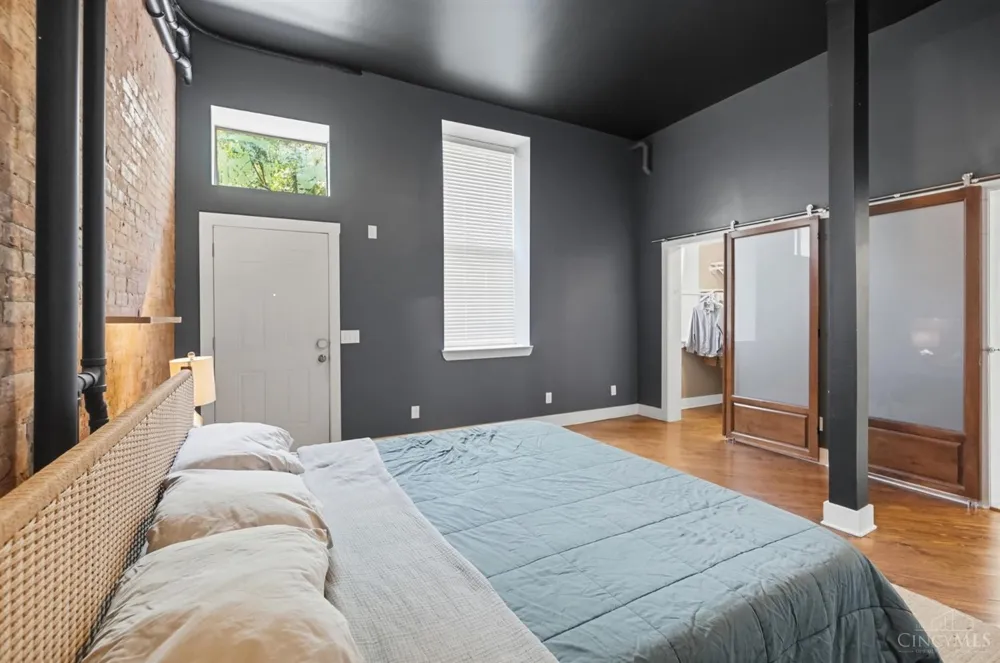 1215 Central Avenue Cincinnati, OH 45214