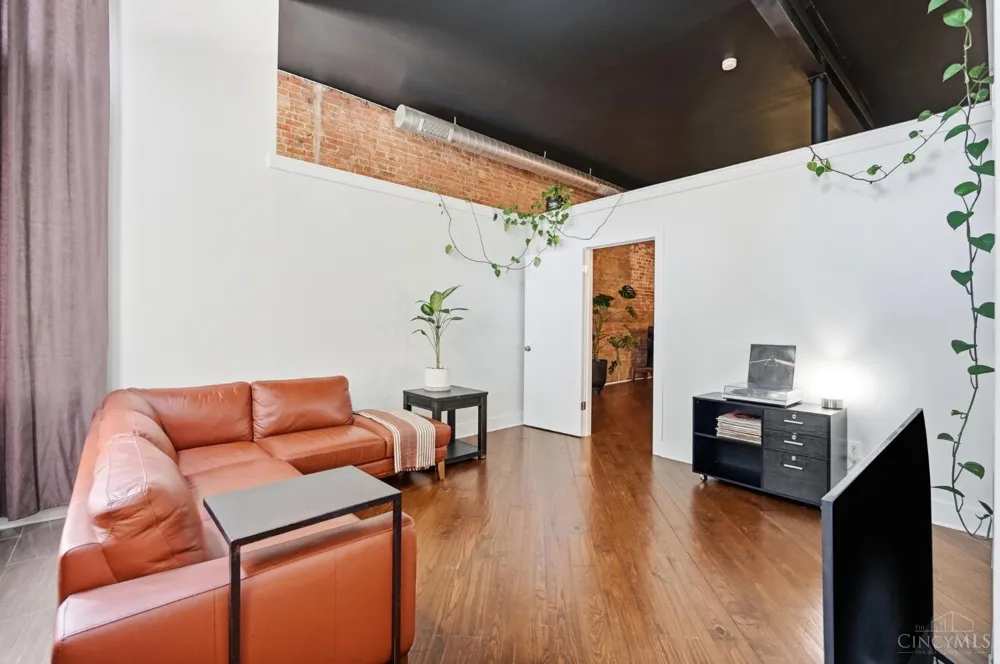 1215 Central Avenue Cincinnati, OH 45214