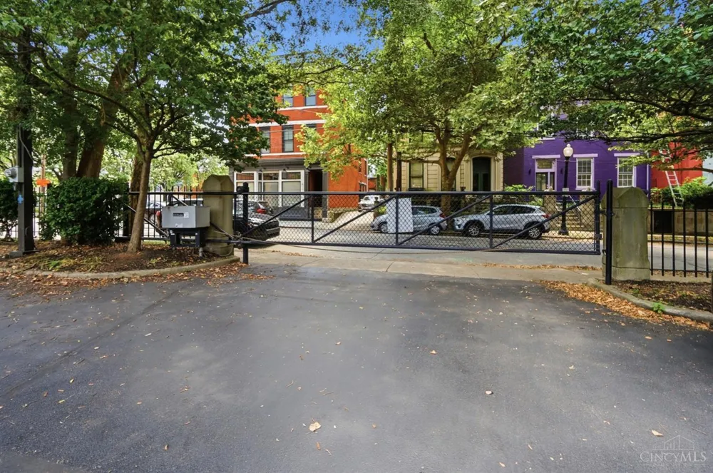 1215 Central Avenue Cincinnati, OH 45214