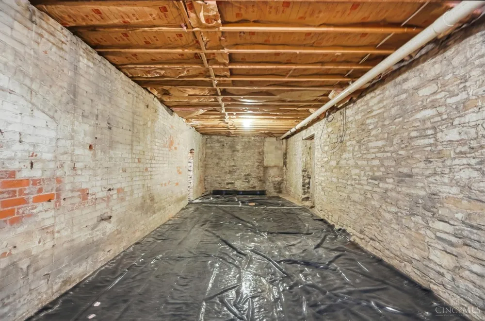 1215 Central Avenue Cincinnati, OH 45214