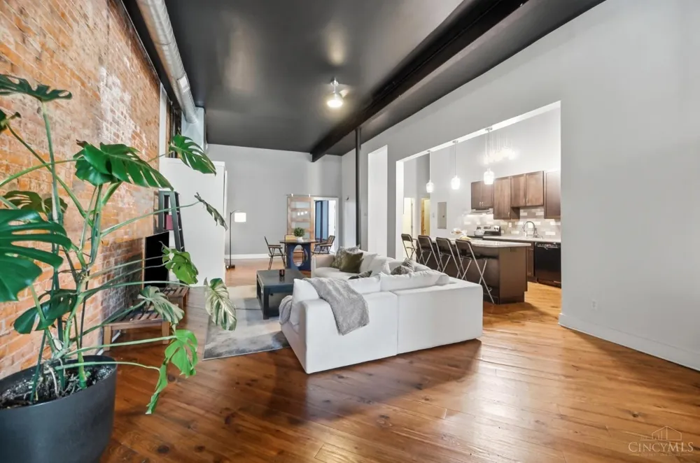1215 Central Avenue Cincinnati, OH 45214