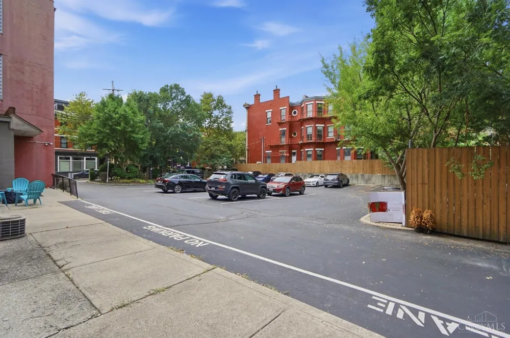 1215 Central Avenue Cincinnati, OH 45214