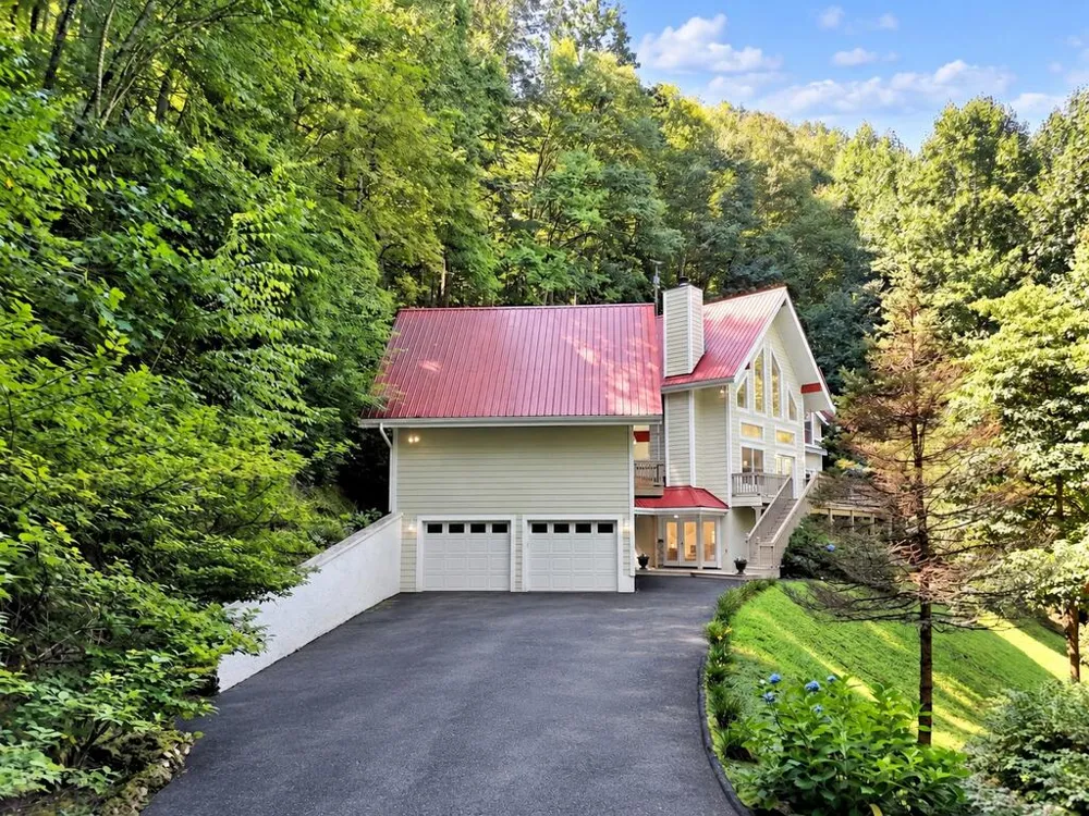 Grand Vista Drive Sylva, NC 28779