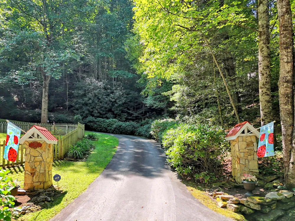 Grand Vista Drive Sylva, NC 28779
