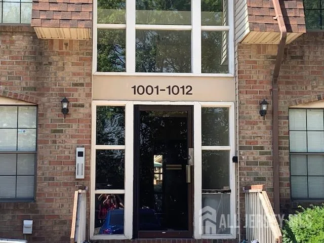 1005 Hidden Village Drive Perth Amboy, NJ 08861
