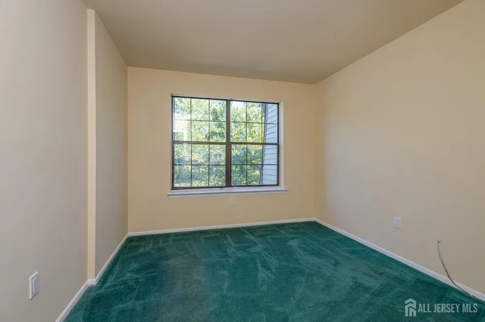 1005 Hidden Village Drive Perth Amboy, NJ 08861