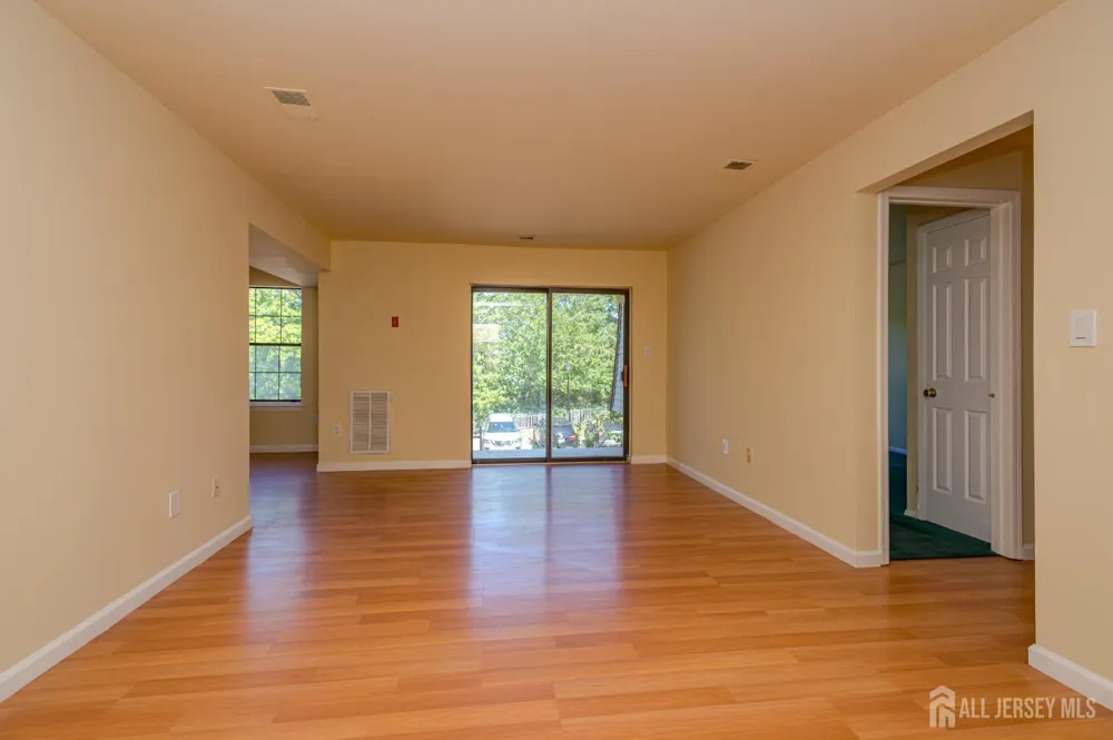 1005 Hidden Village Drive Perth Amboy, NJ 08861
