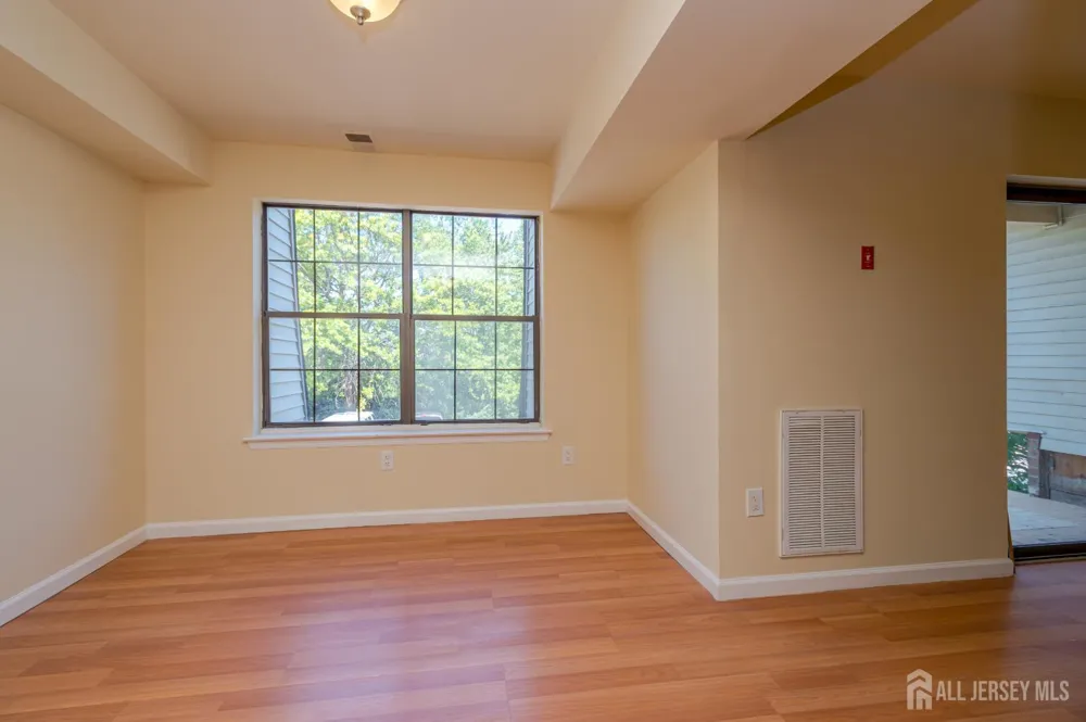 1005 Hidden Village Drive Perth Amboy, NJ 08861