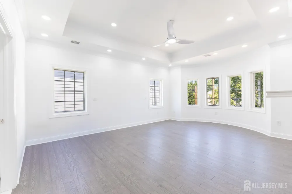 117 E Berkley Boulevard Iselin, NJ 08830